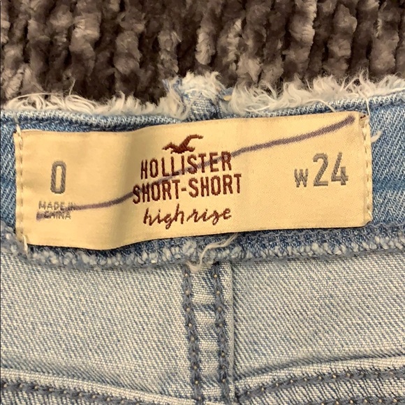 Holister high waisted shorts - Picture 3 of 3